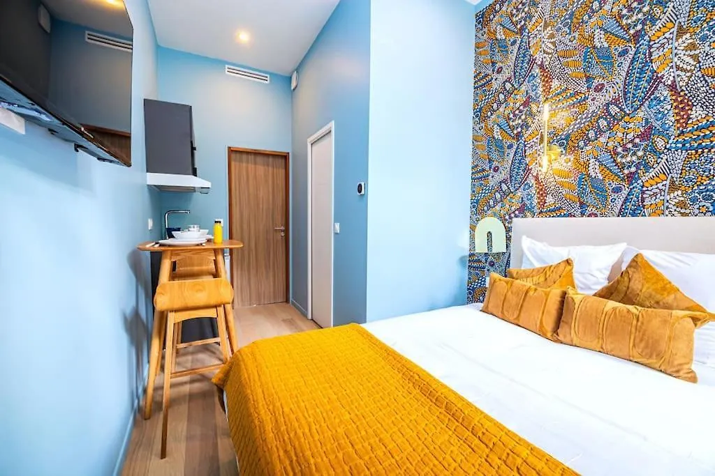 Petit Studio Proche Arc De Triomphe Párizs Apartman